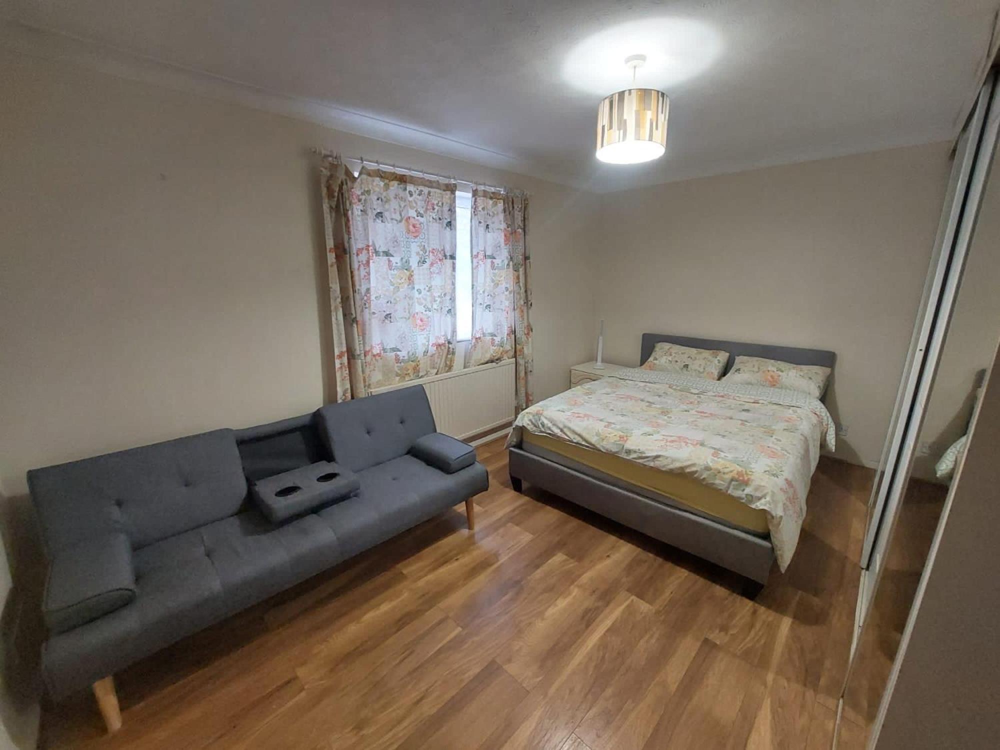 Spacious 4 Bed Farnborough Airshow Blackwater  Exterior photo